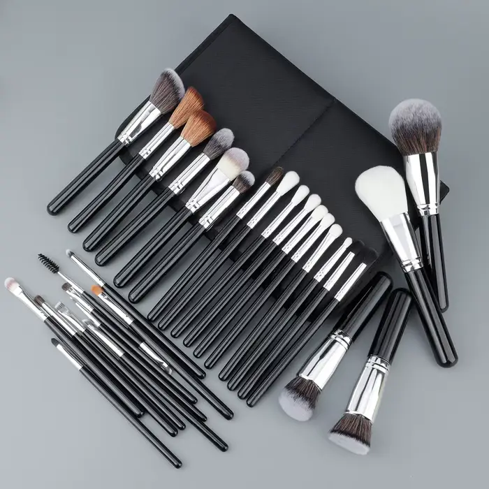 Ensemble de pinceaux de maquillage professionnels