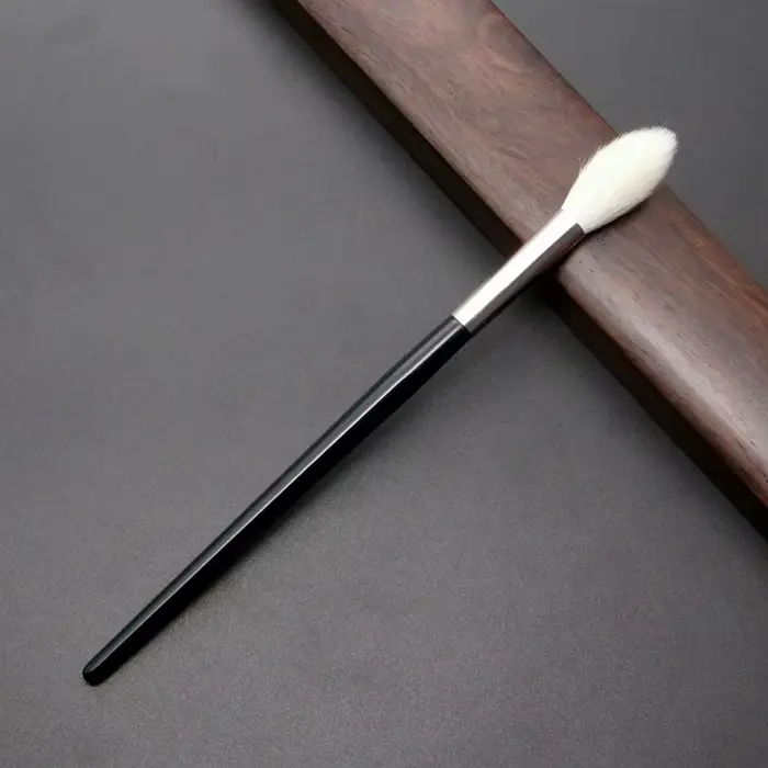 Pinceau surligneur conique pour fard à joues pinceaux de maquillage mélange de cheveux naturels