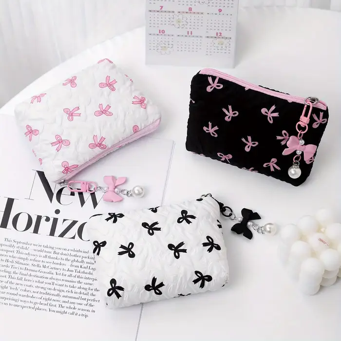 Trousse de maquillage à nœud brodé