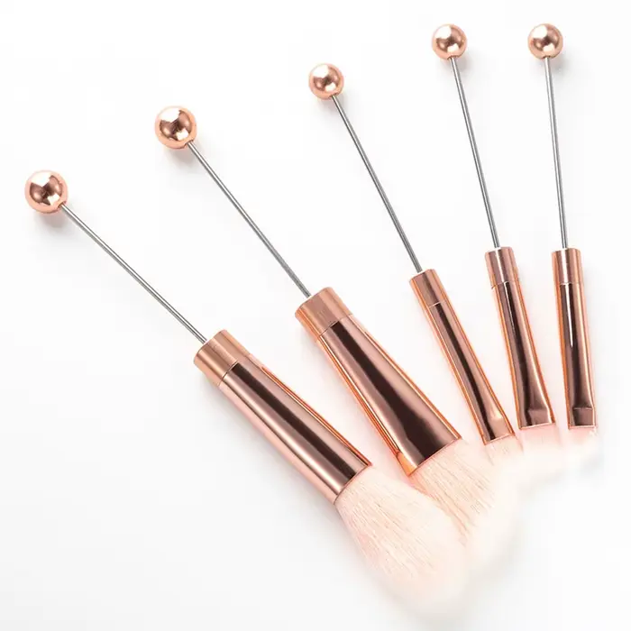 Pinceaux de maquillage perlables bricolage