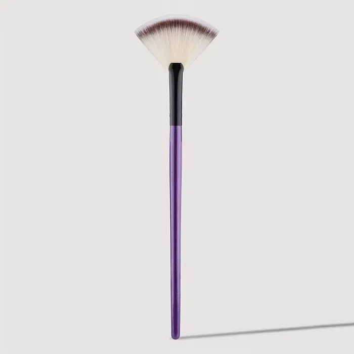 Brosse à reflets en forme d'éventail, brosse de Contour, mélange de surligneurs, brosse de maquillag