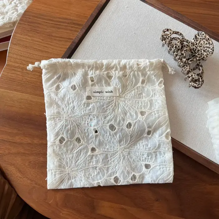 Sacs de rangement cosmétiques mignons en dentelle brodée florale, organiseur de toilette de voyage,