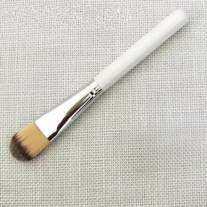 Manche en bois masque brosse poudre humide blush poudre libre fond de teint brosse beauté maquillage