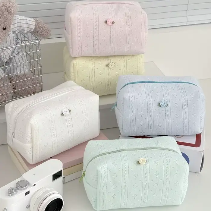 Trousse de maquillage florale avec nœud en dentelle pour femmes