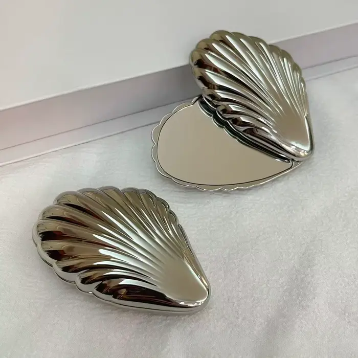 Miroir de maquillage pliable en métal