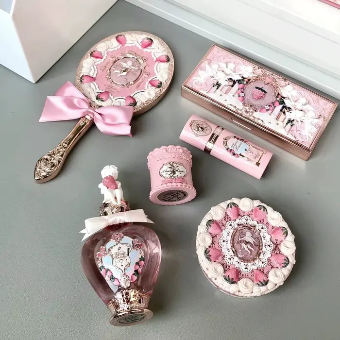 Flower Knows Rouge à Lèvres Matte Blush Liquide Set Fraise Cupidon Poudre Pressée Tenue Longue Crème