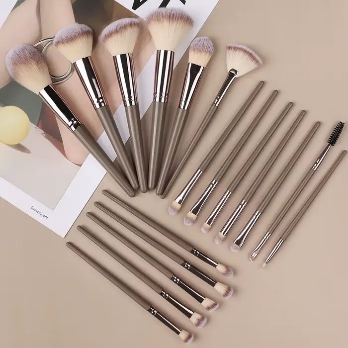 Ensemble de pinceaux de maquillage, 3 à 20 pièces, pour fond de teint, surligneur, fard à paupières,