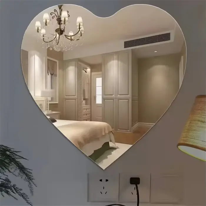 Miroir mural auto-adhésif en forme de cœur en acrylique