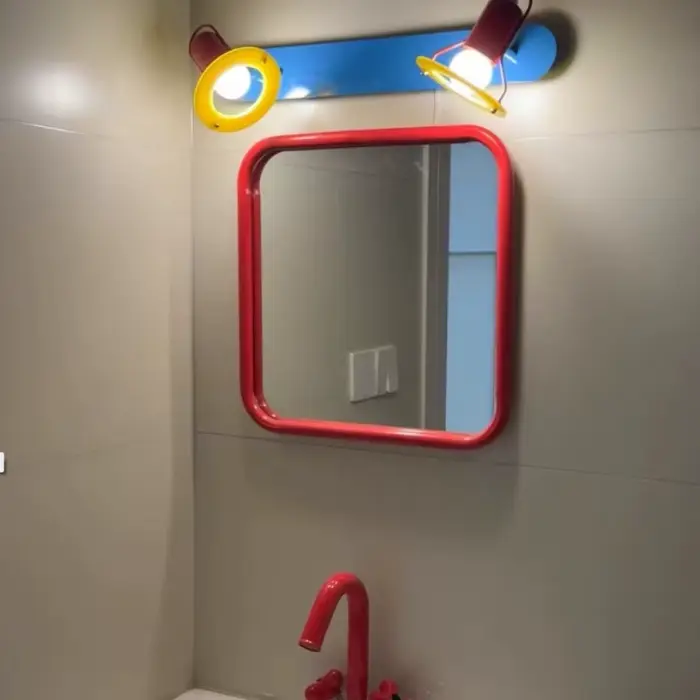 Miroir mural décoratif avec cadre en acier inoxydable
