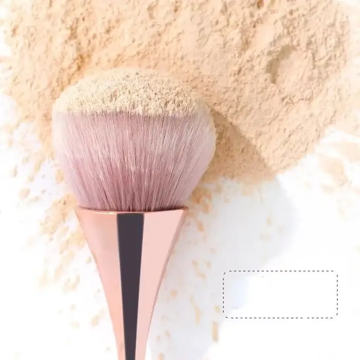 Pinceau de maquillage, Blush