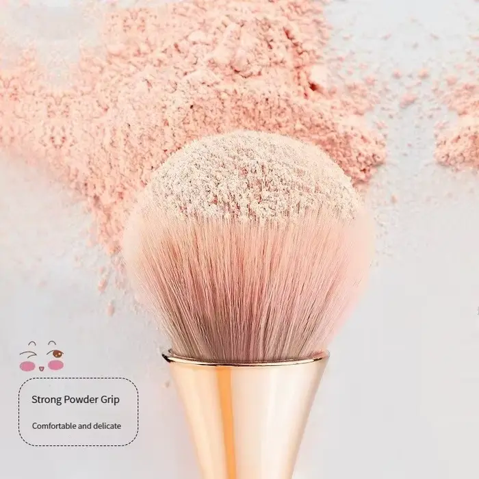 Pinceau de maquillage en forme d'éventail rose doré
