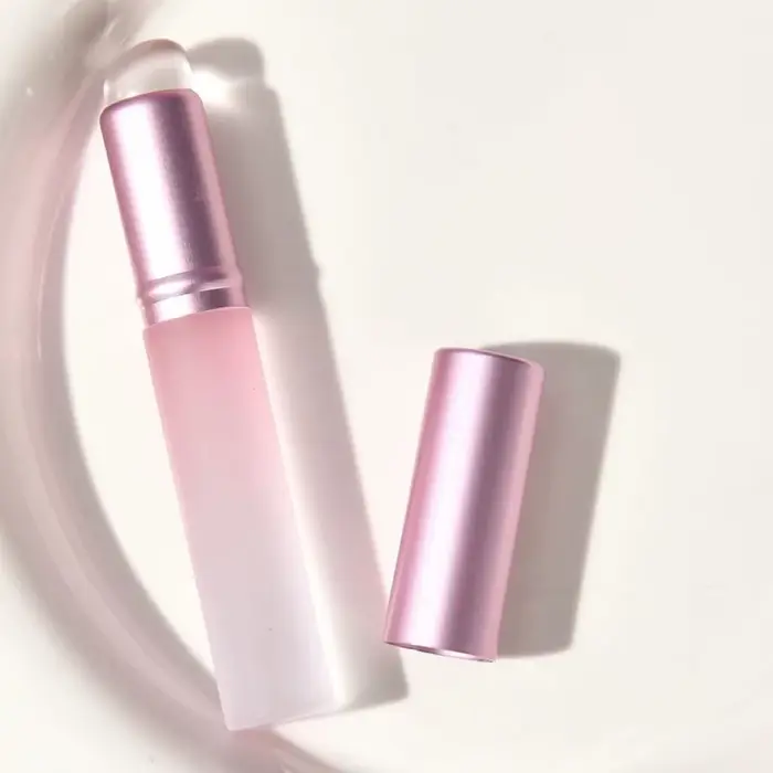 Mini pinceau de maquillage pour les lèvres en Silicone, brosse anti-cernes avec couvercle, applicate