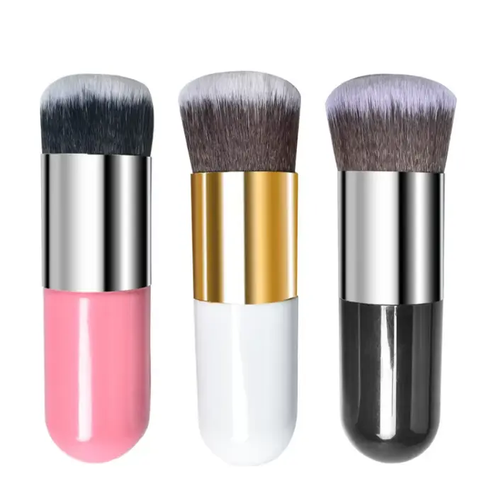 1 pinceau de maquillage pour fond de teint
