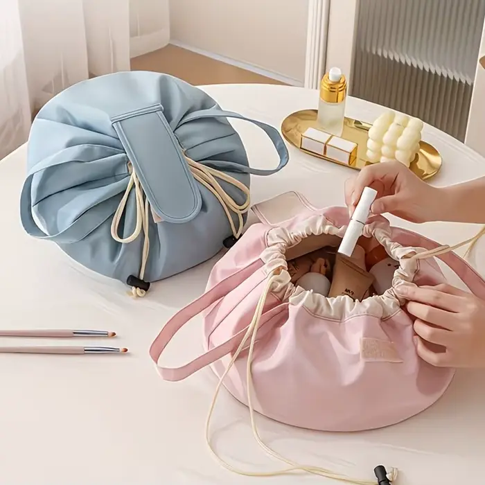 Sac de rangement cylindrique de grande capacité pour articles de toilette (avec fermeture à cordon) — Sac