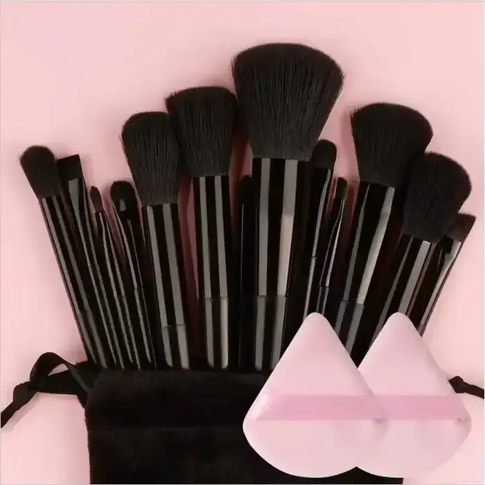 Ensemble de pinceaux de maquillage professionnels, pinceaux cosmétiques doux et moelleux pour fond d