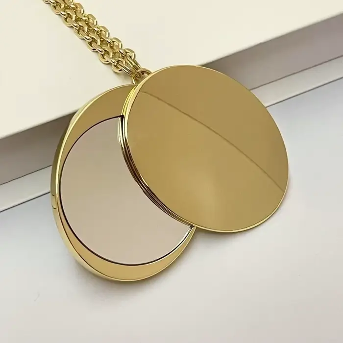 Miroir de maquillage pliable en métal tendance