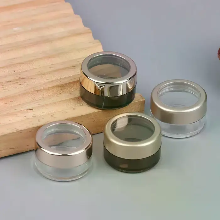 Bouteille transparente en plastique à paillettes