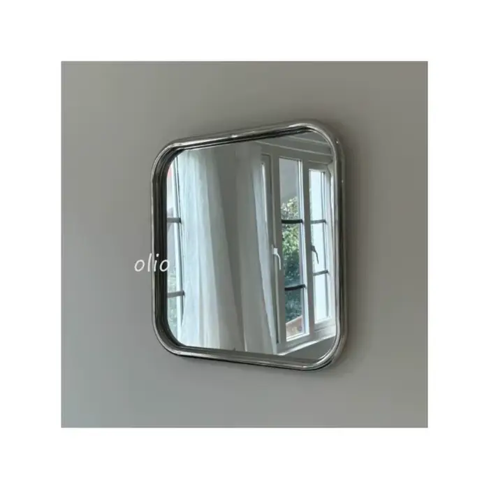 Miroir pleine longueur style INS, cadre en tube d'acier inoxydable, miroir mural minimaliste pour la